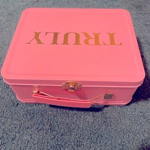 Truly pink lunchbox tin